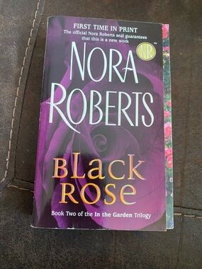 Nora Roberts Black Rose In the Garden Trilogy Bk 2 Paperback 1st Print
